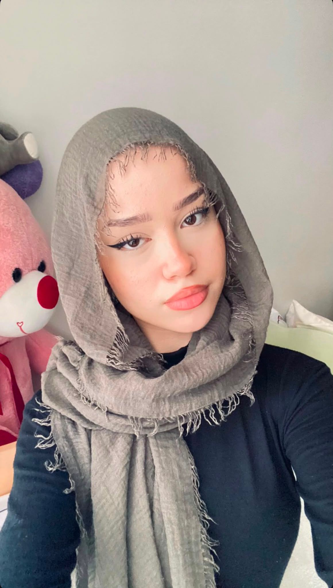 Aralık Enerji Dolu Kadın Escort Cemre