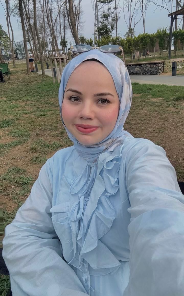 Aralık Olgun Escort Bayan Çiğdem
